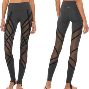 ALO Yoga Stirrup Leggings Gray w/Black Criss Cross Over Mesh Panels Size Small